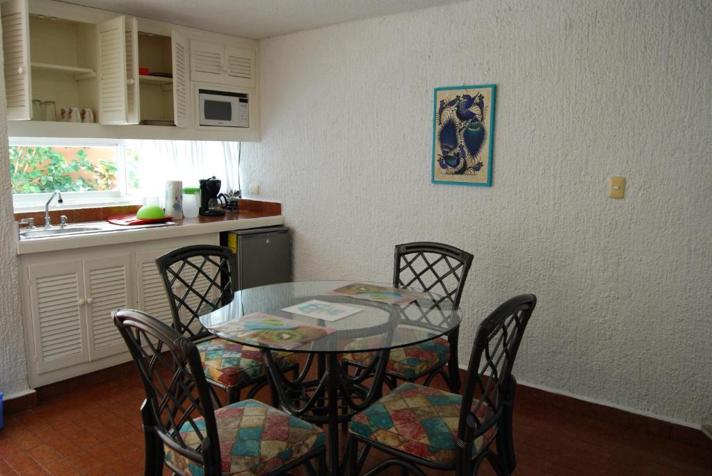Hotel Villas Las Anclas Cozumel Room photo